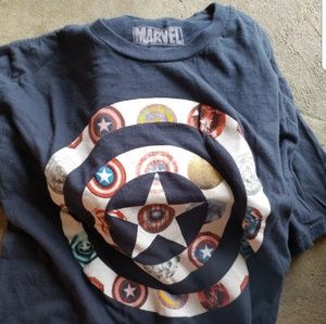 captain America mens tshirt Small